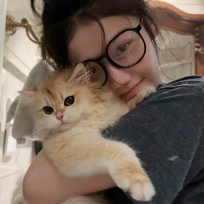 伊丽莎·施莱辛格：去掉面纱